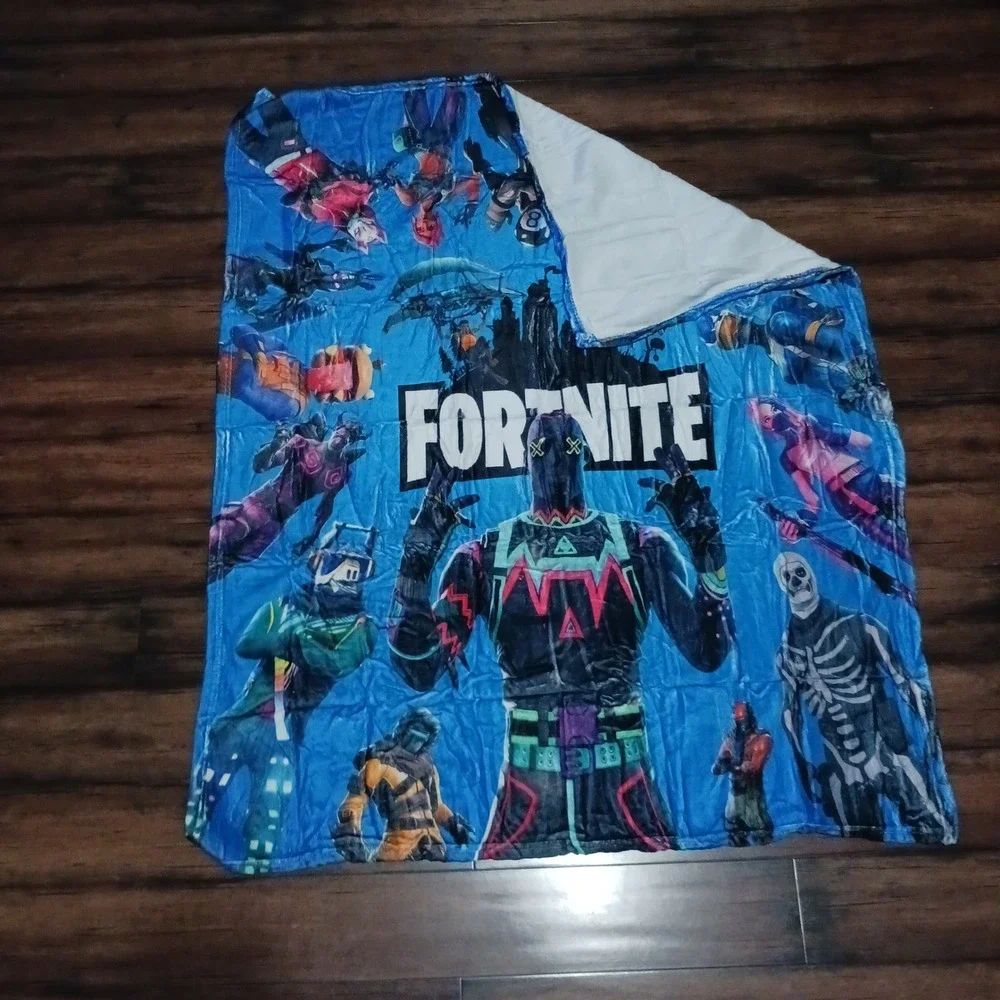 Fortnite Battle Royale Fleece Throw Blanket Blue 50x40 Gaming Bedding Plush